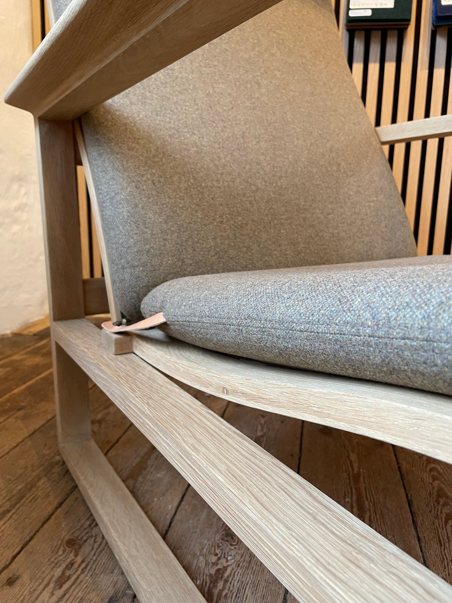 Cushion set for Børge Mogensen Sled Chair 2254 in Margrethe from Nevotex