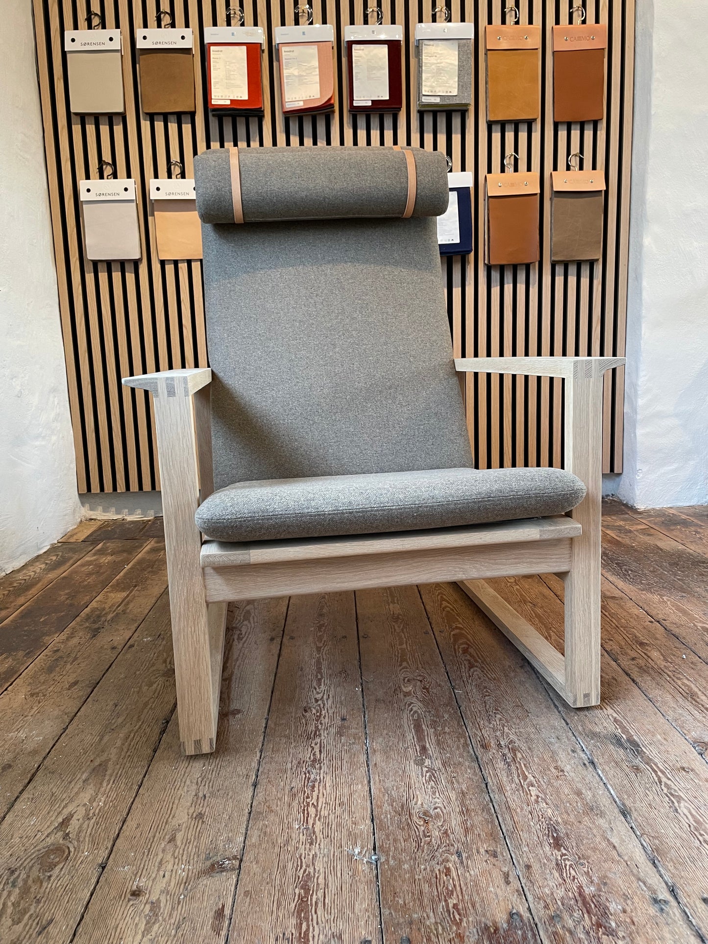 Cushion set for Børge Mogensen Sled Chair 2254 in Margrethe from Nevotex