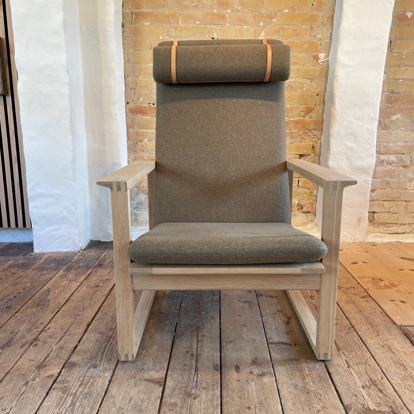 Cushion set for Børge Mogensen Sled Chair 2254 in Margrethe from Nevotex