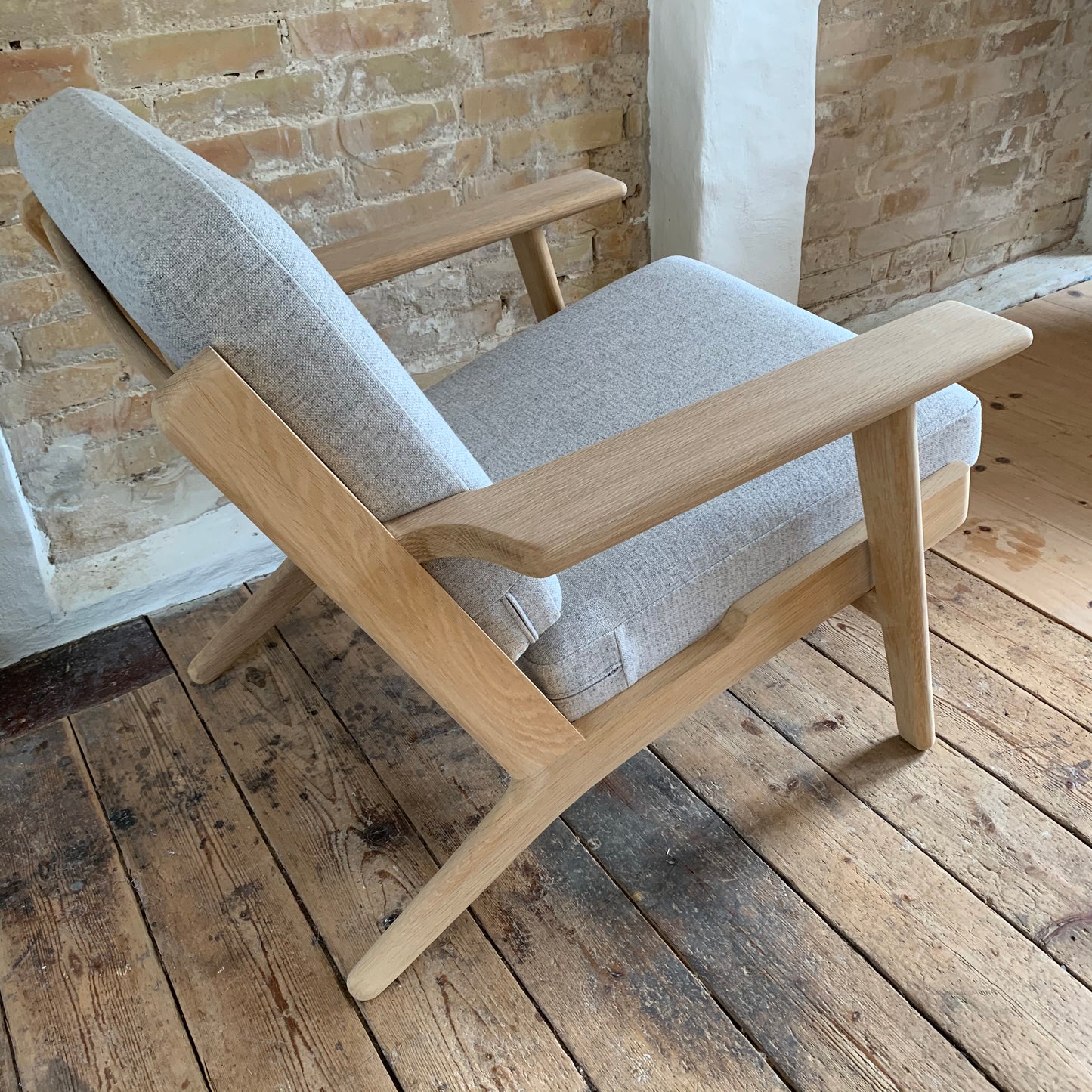 Cushions for Wegner GE290 in selected fabrics
