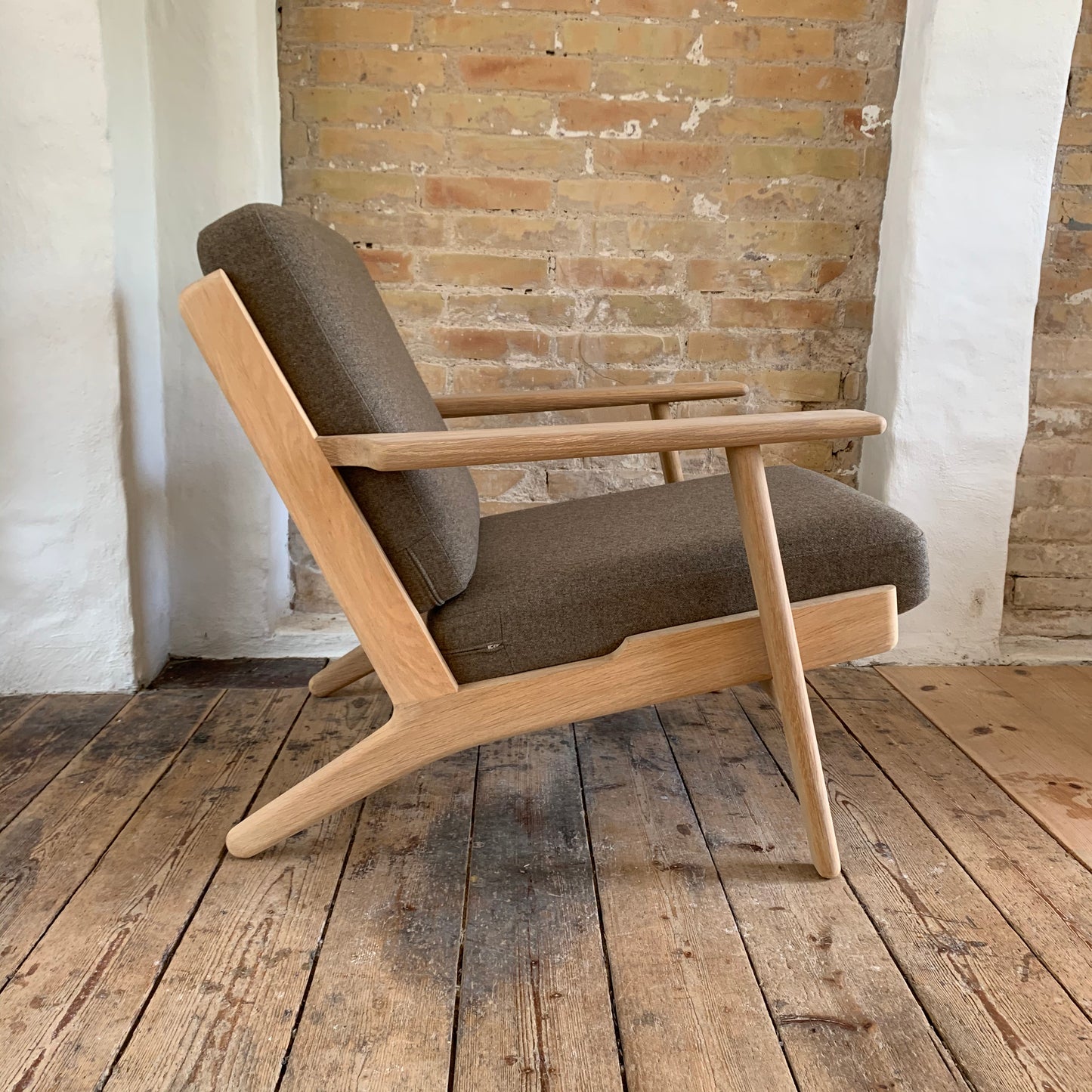 Cushions for Wegner GE290 in selected fabrics