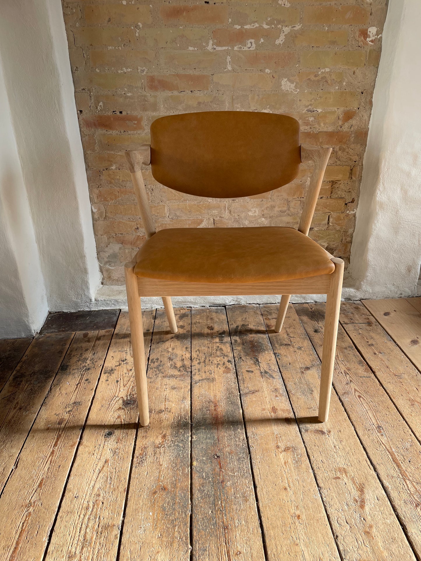 Ompolstring af Kai Kristiansen model 42 i cognac anilin læder