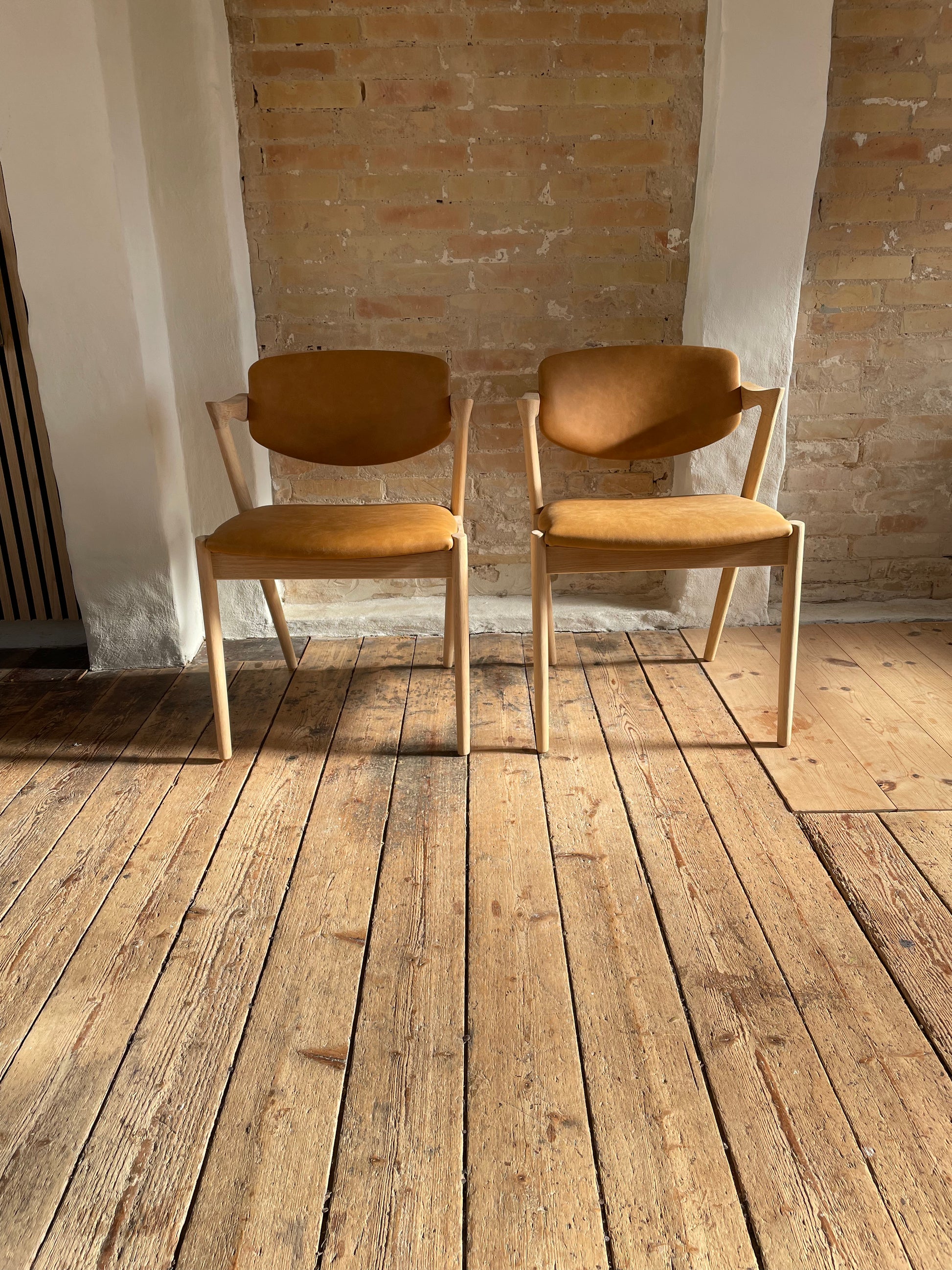 Ompolstring af Kai Kristiansen model 42 i cognac anilin læder