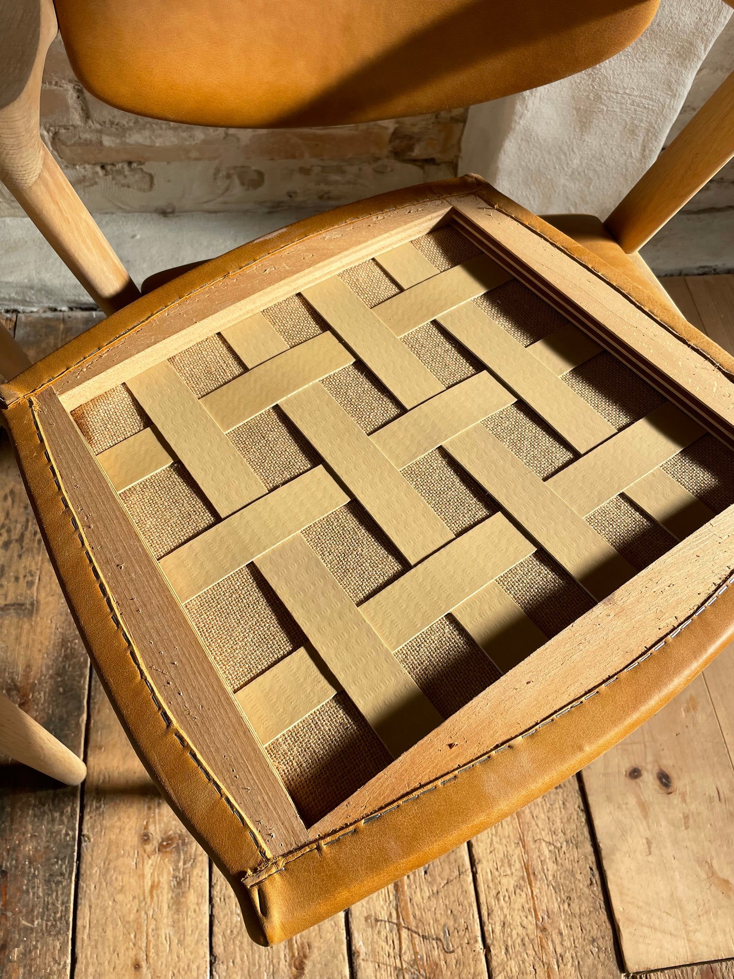 Ompolstring af Kai Kristiansen model 42 i cognac anilin læder