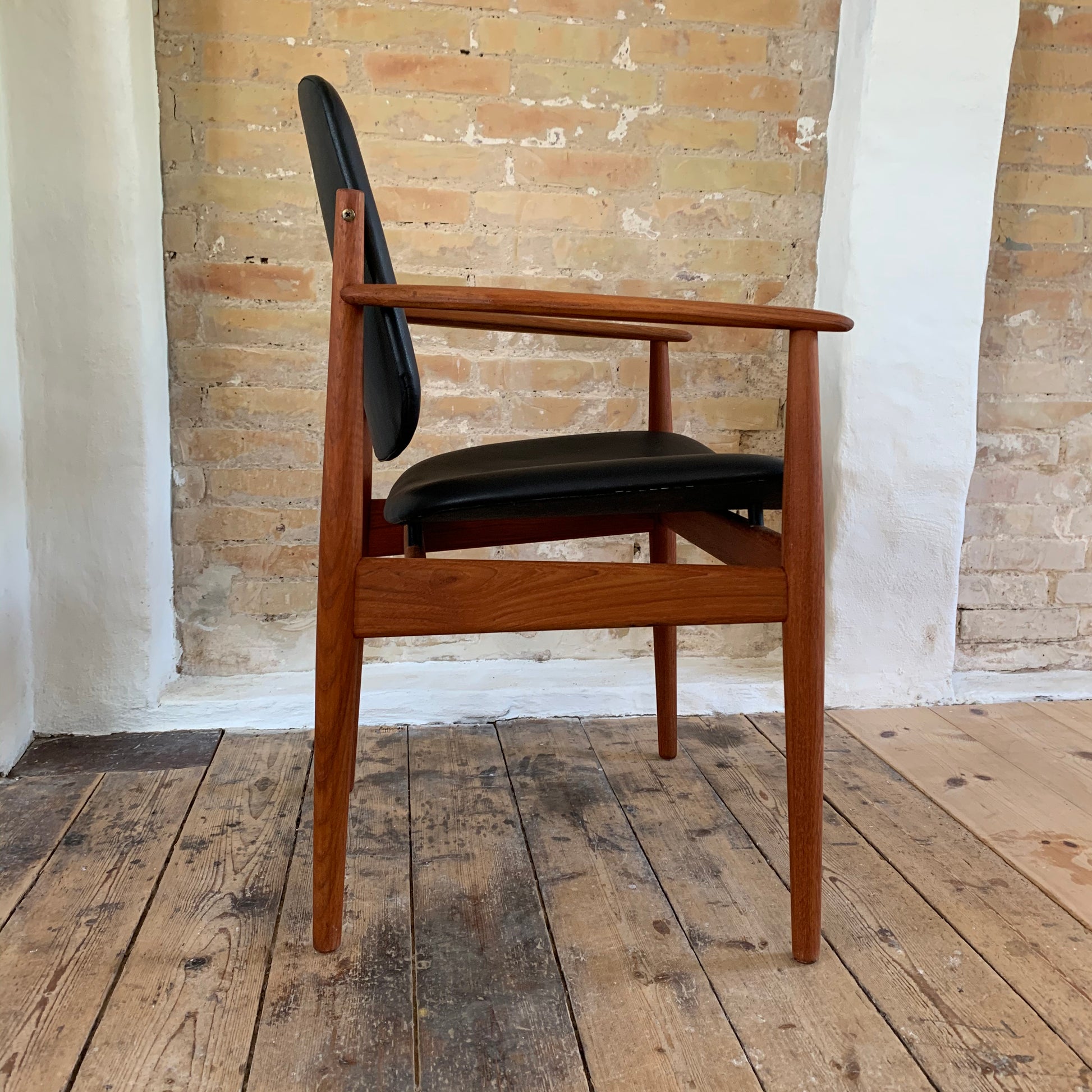 Arne Vodder model 183-188
