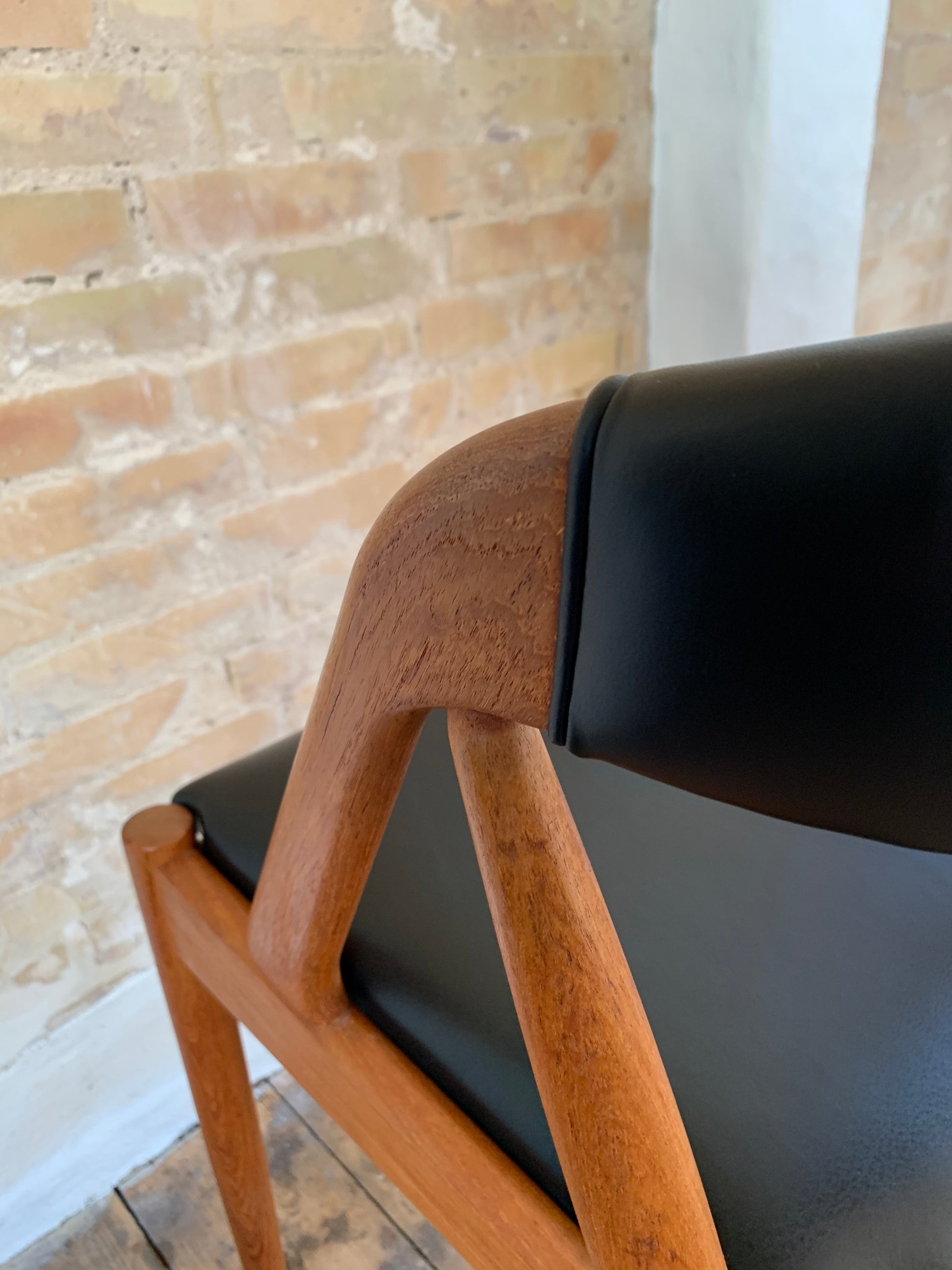 Kai Kristiansen detaljebillede af ryg