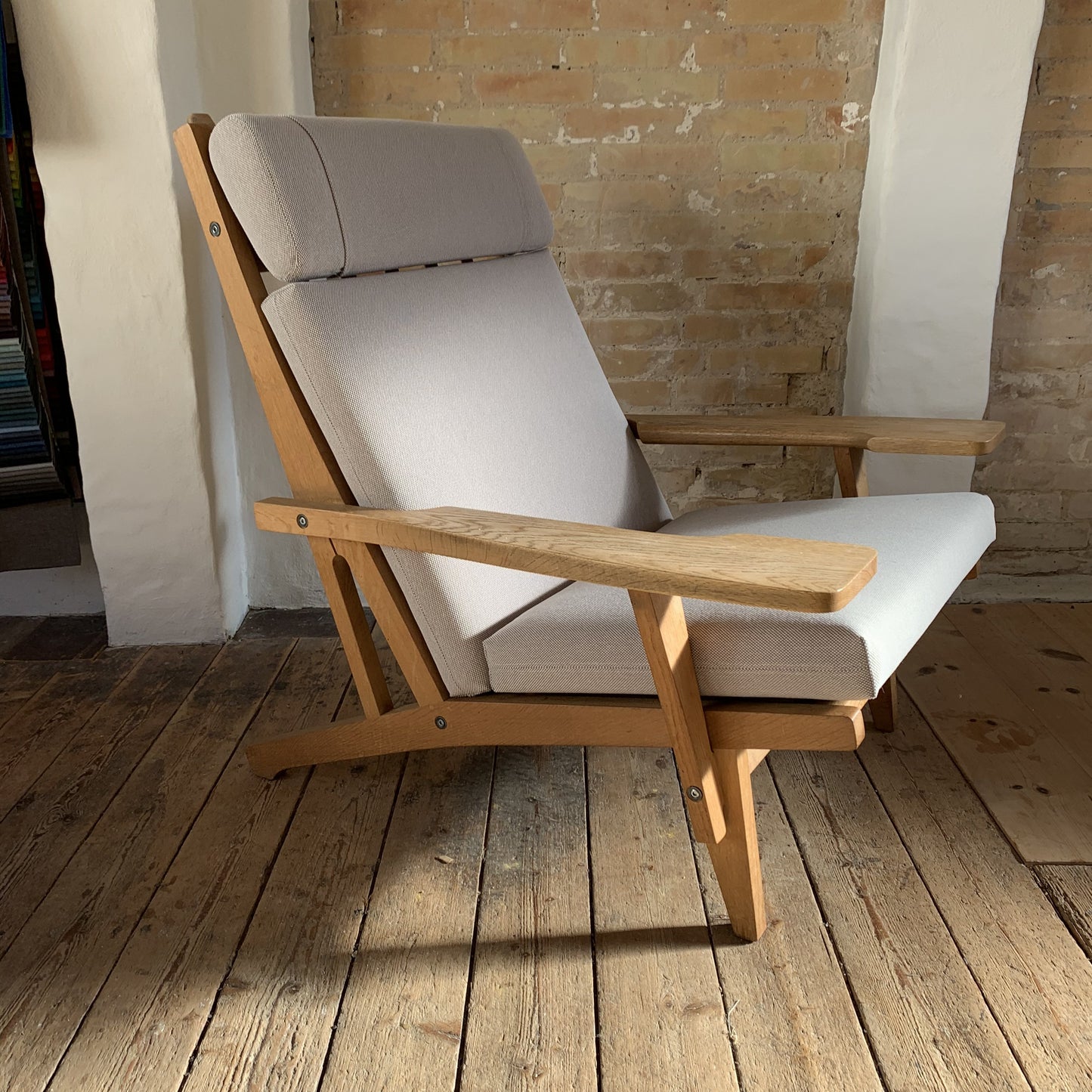 Hans Jørgensen Wegner GE375