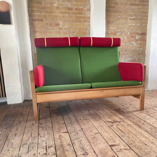 New cushions for Børge Mogensen Sled sofa BM2252 in fabric from Kvadrat