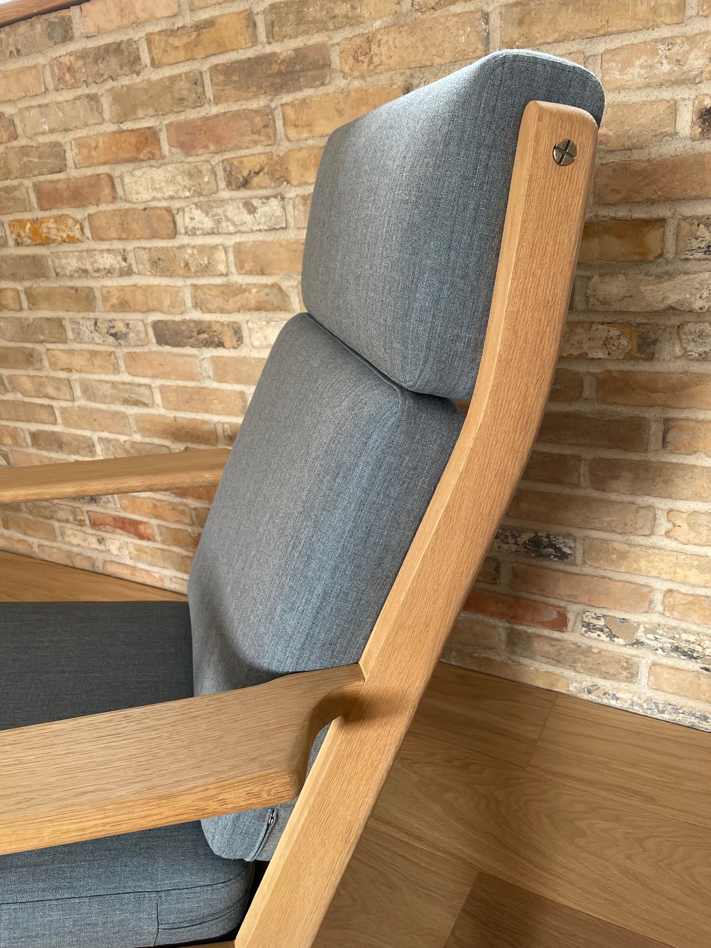 Cushion set for Wegner GE290A in Remix from Kvadrat