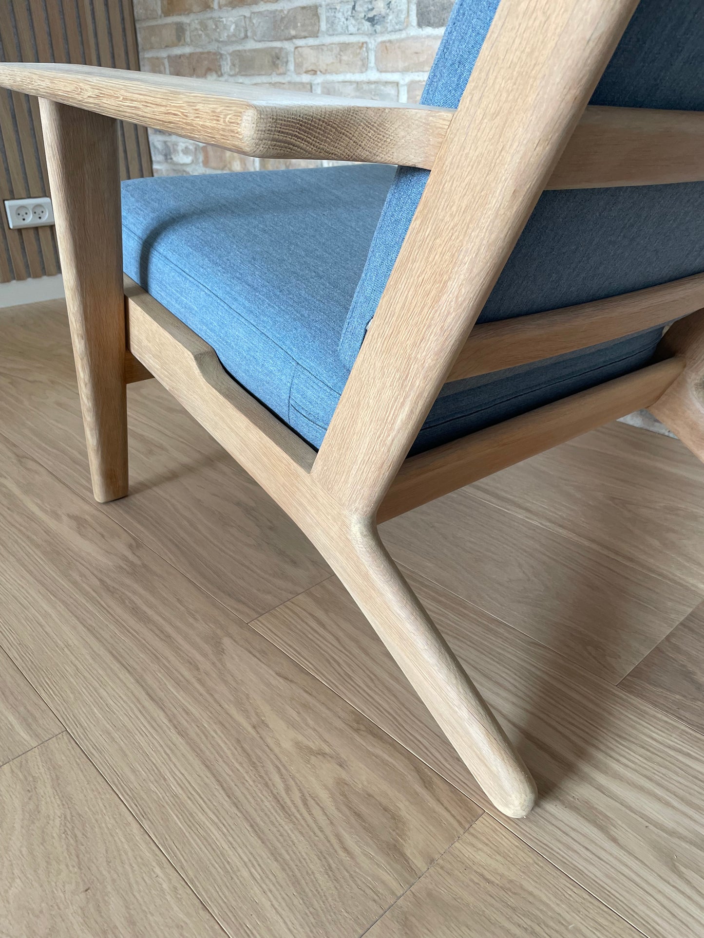 Cushion set for Wegner GE290A in Remix from Kvadrat