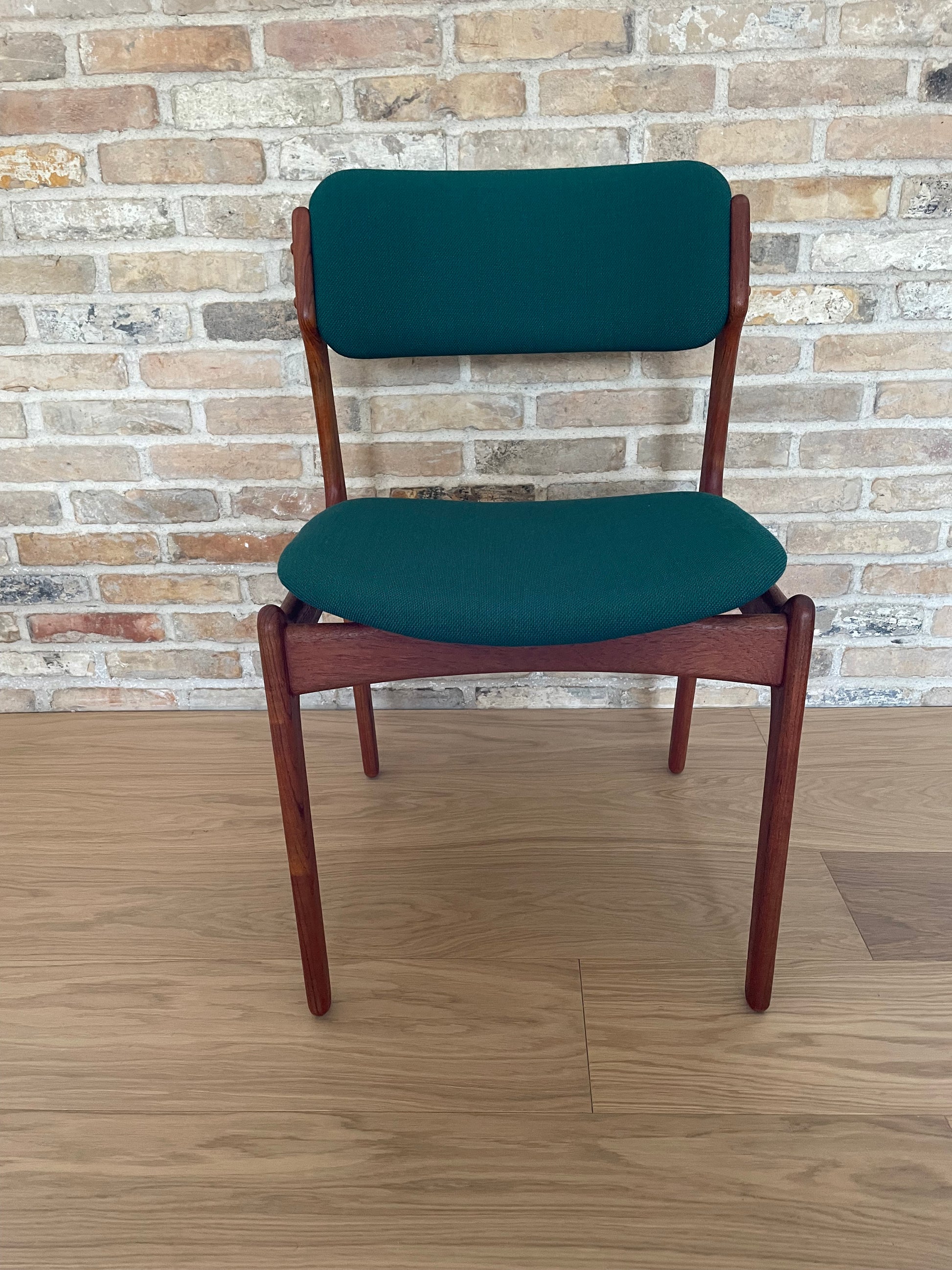 ompolstring af Erik Buch model 49