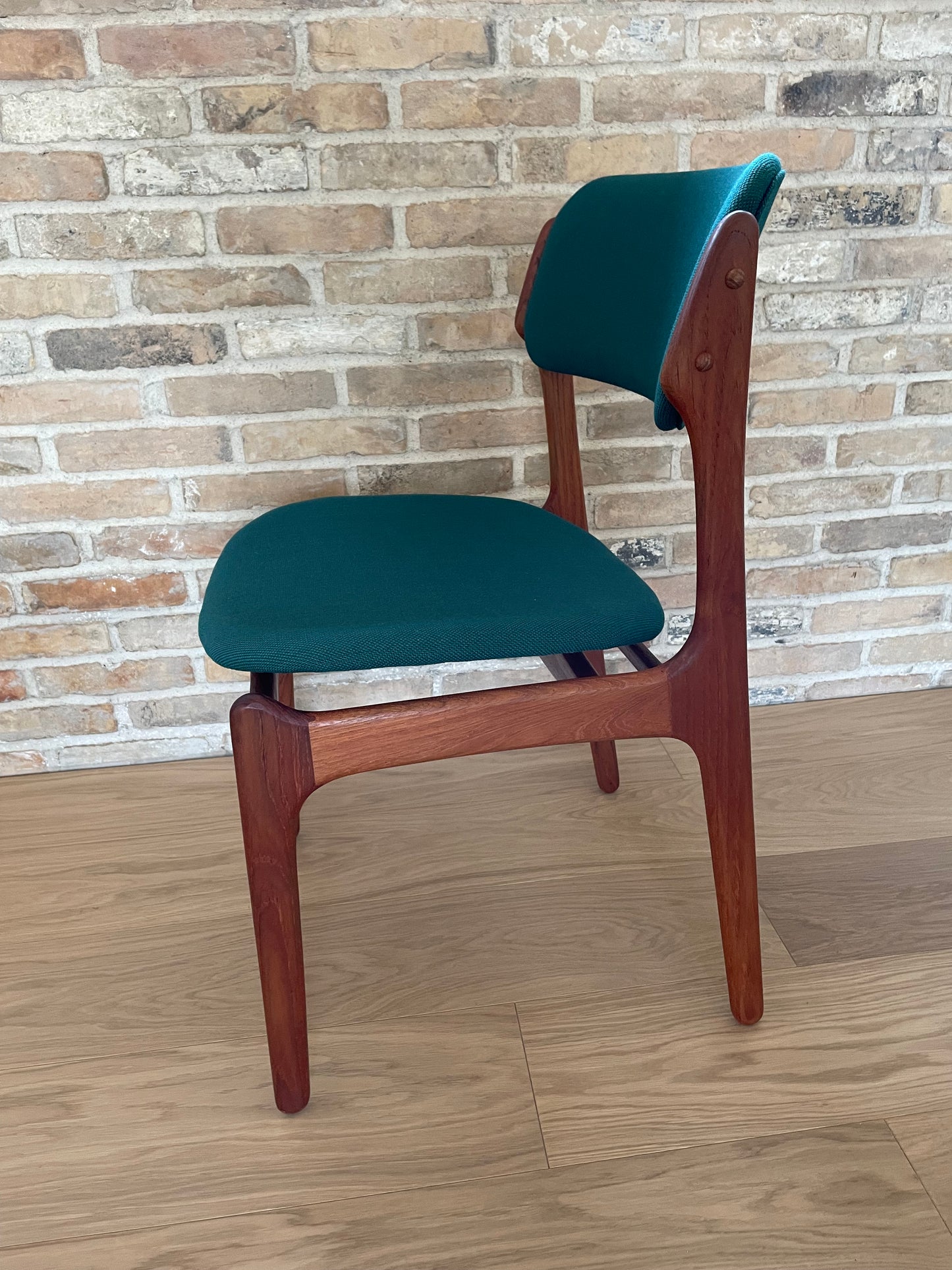 Upholstery of Erik Buch model 49 in Steelcut Trio 3 from Kvadrat