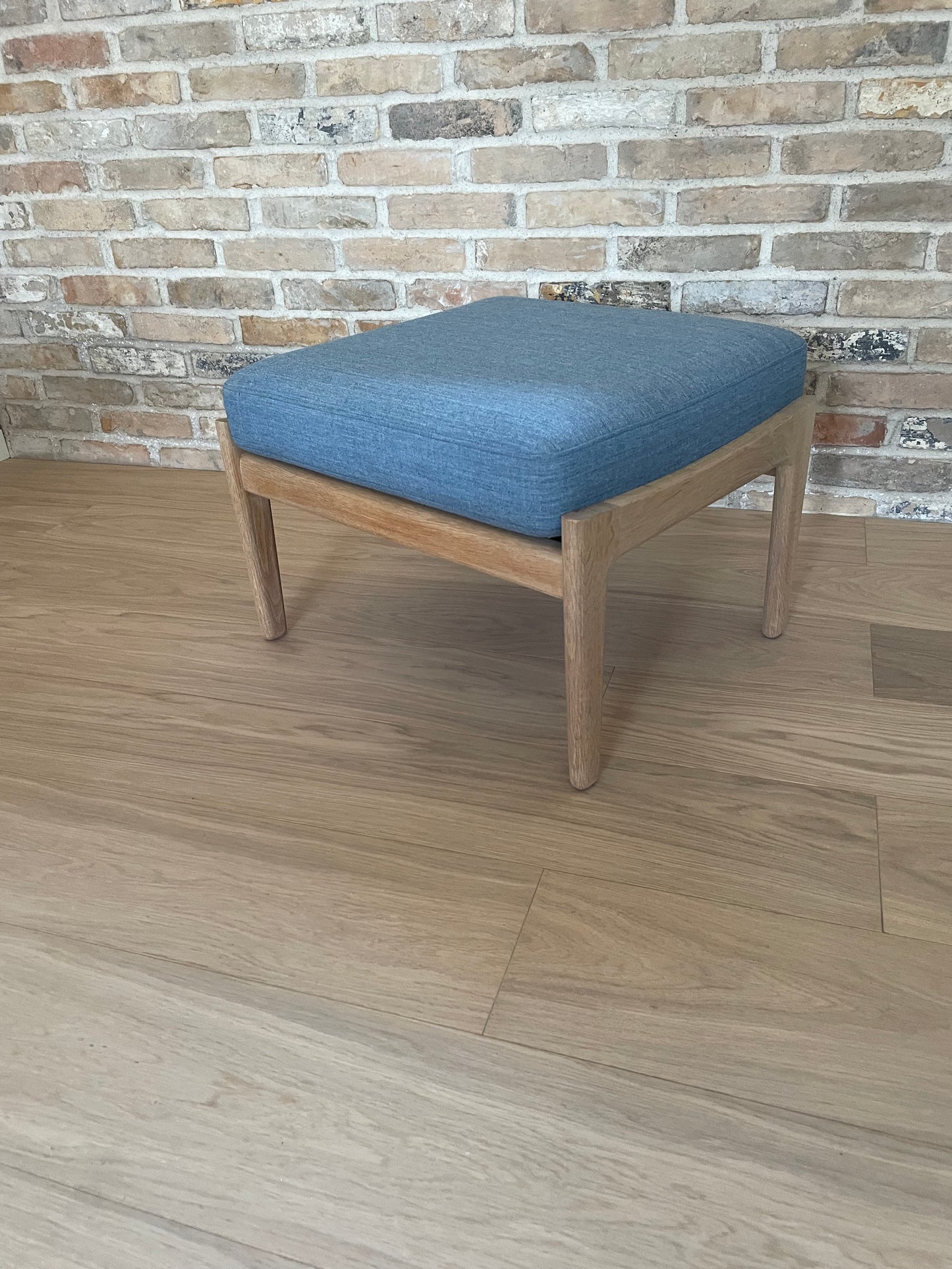 Cushion for Wegner GE290S stool in Remix from Kvadrat