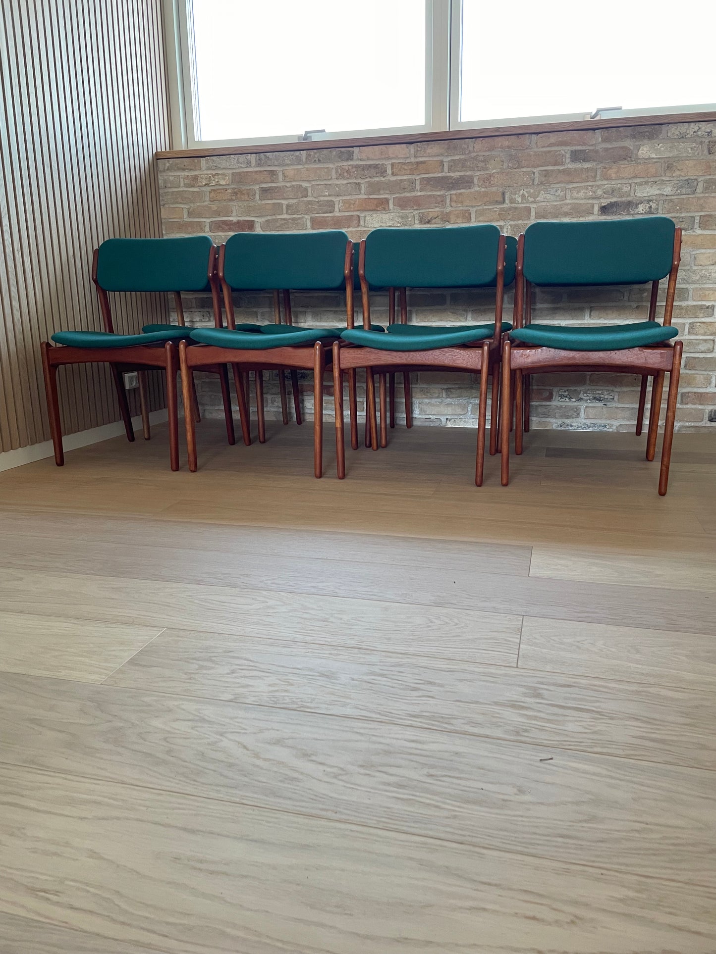 Upholstery of Erik Buch model 49 in Steelcut Trio 3 from Kvadrat