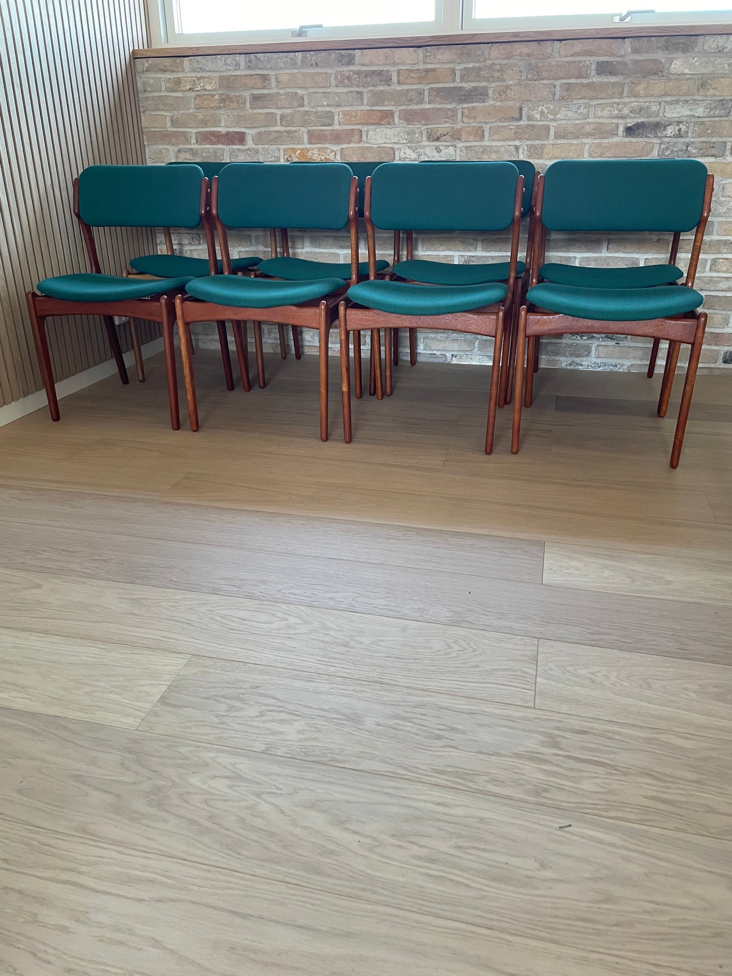 Upholstery of Erik Buch model 49 in Steelcut Trio 3 from Kvadrat