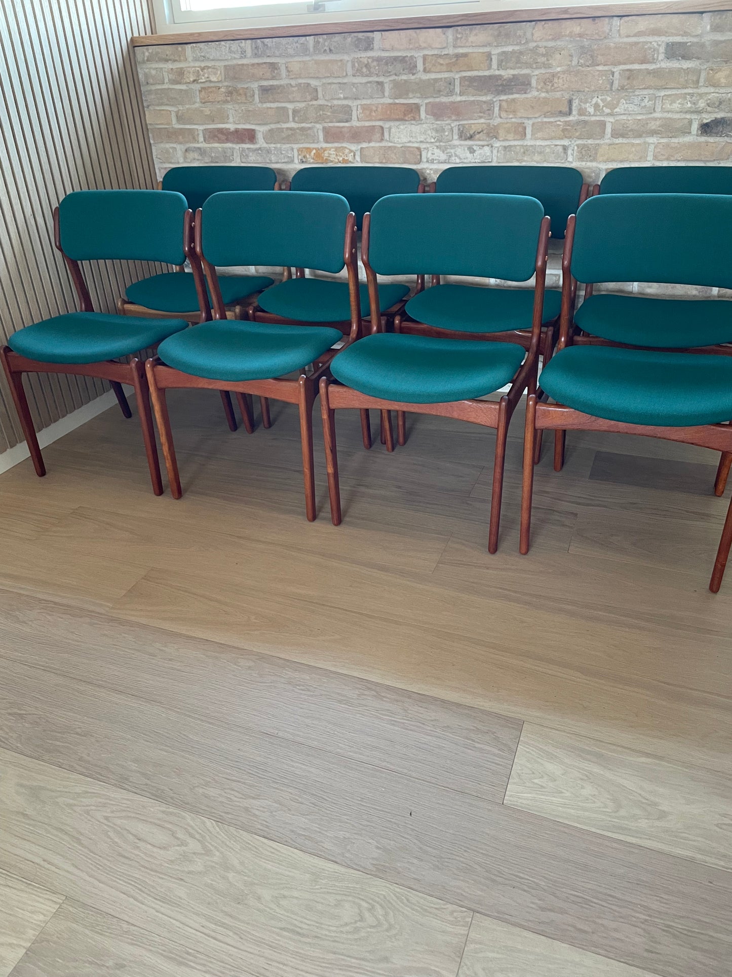 Upholstery of Erik Buch model 49 in Steelcut Trio 3 from Kvadrat