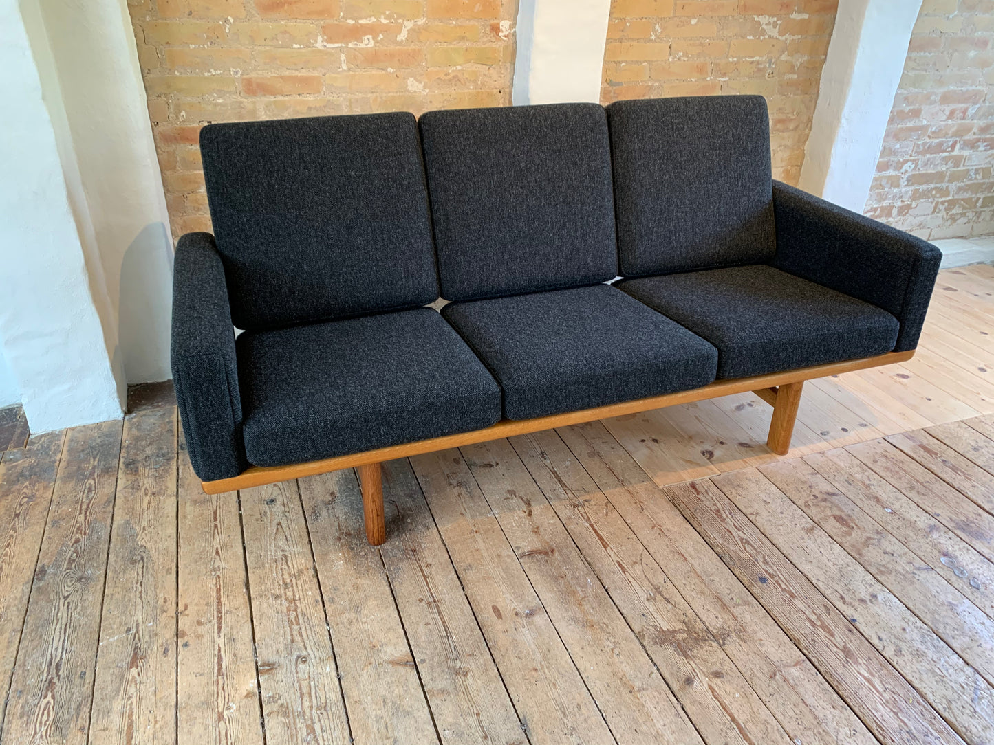 Wegner GE236 in Hallingdal 180 from Kvadrat