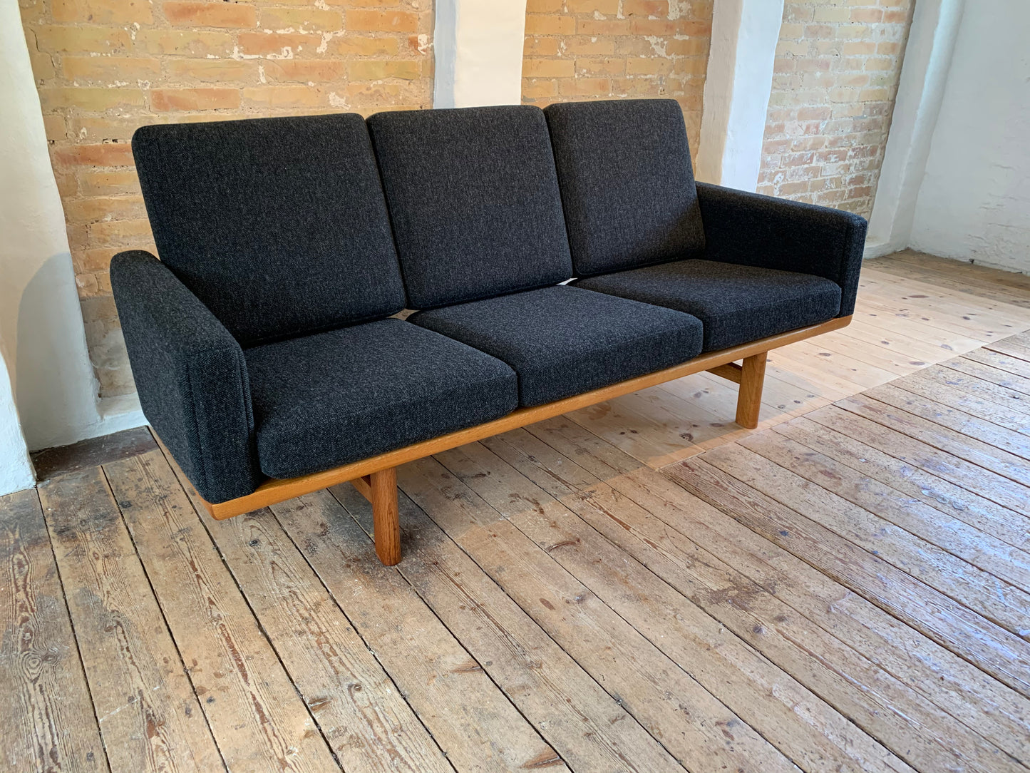 Wegner GE236 in Hallingdal 180 from Kvadrat