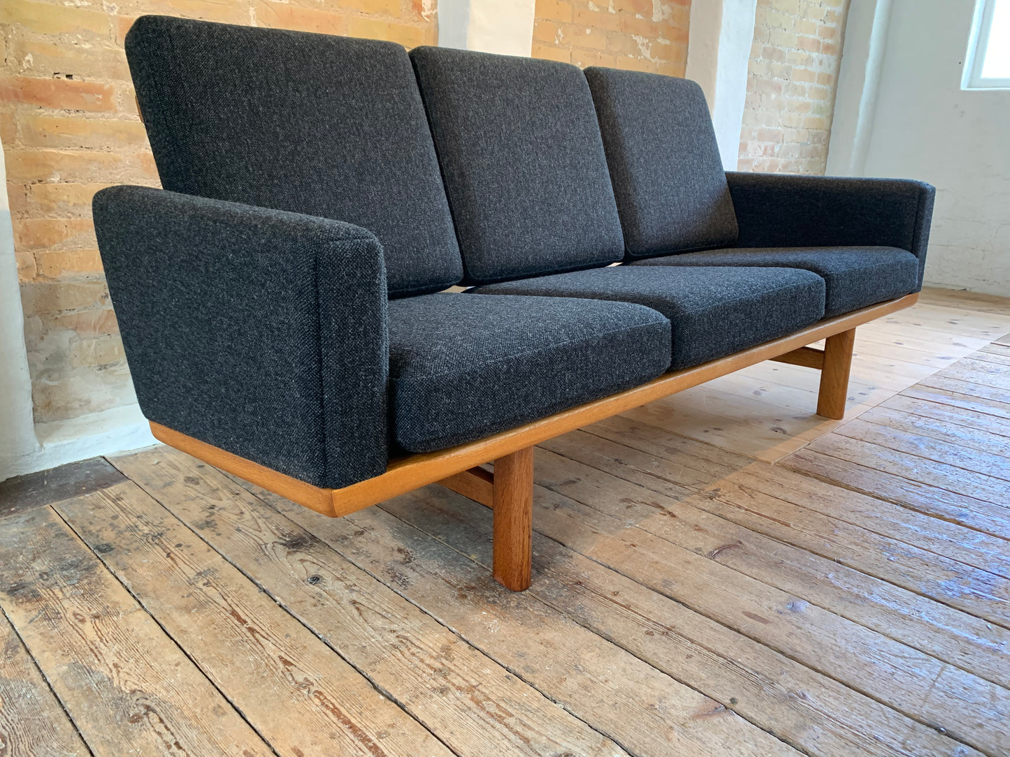 Wegner GE236 in Hallingdal 180 from Kvadrat