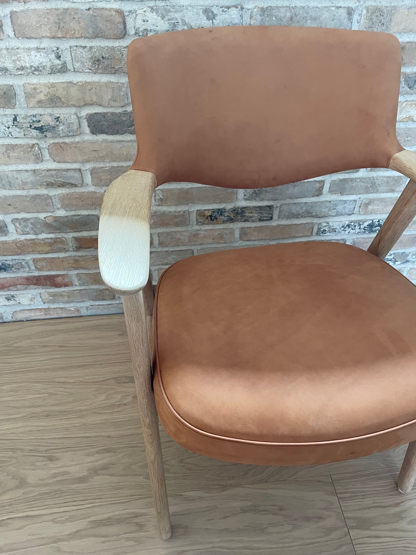 Upholstery of Erik Kirkegaard model 43 in Dunes leather from Sørensen
