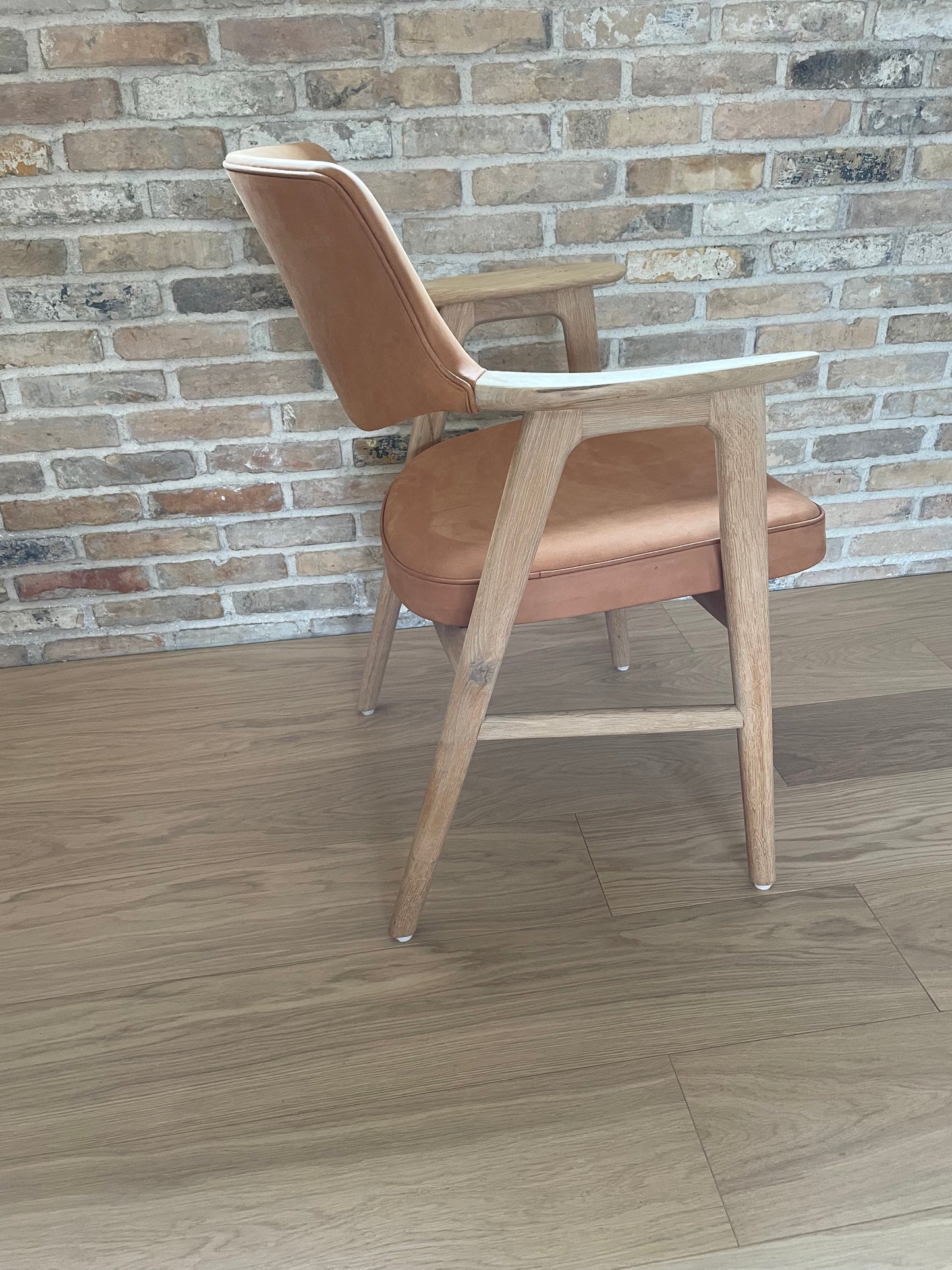 Upholstery of Erik Kirkegaard model 43 in Dunes leather from Sørensen