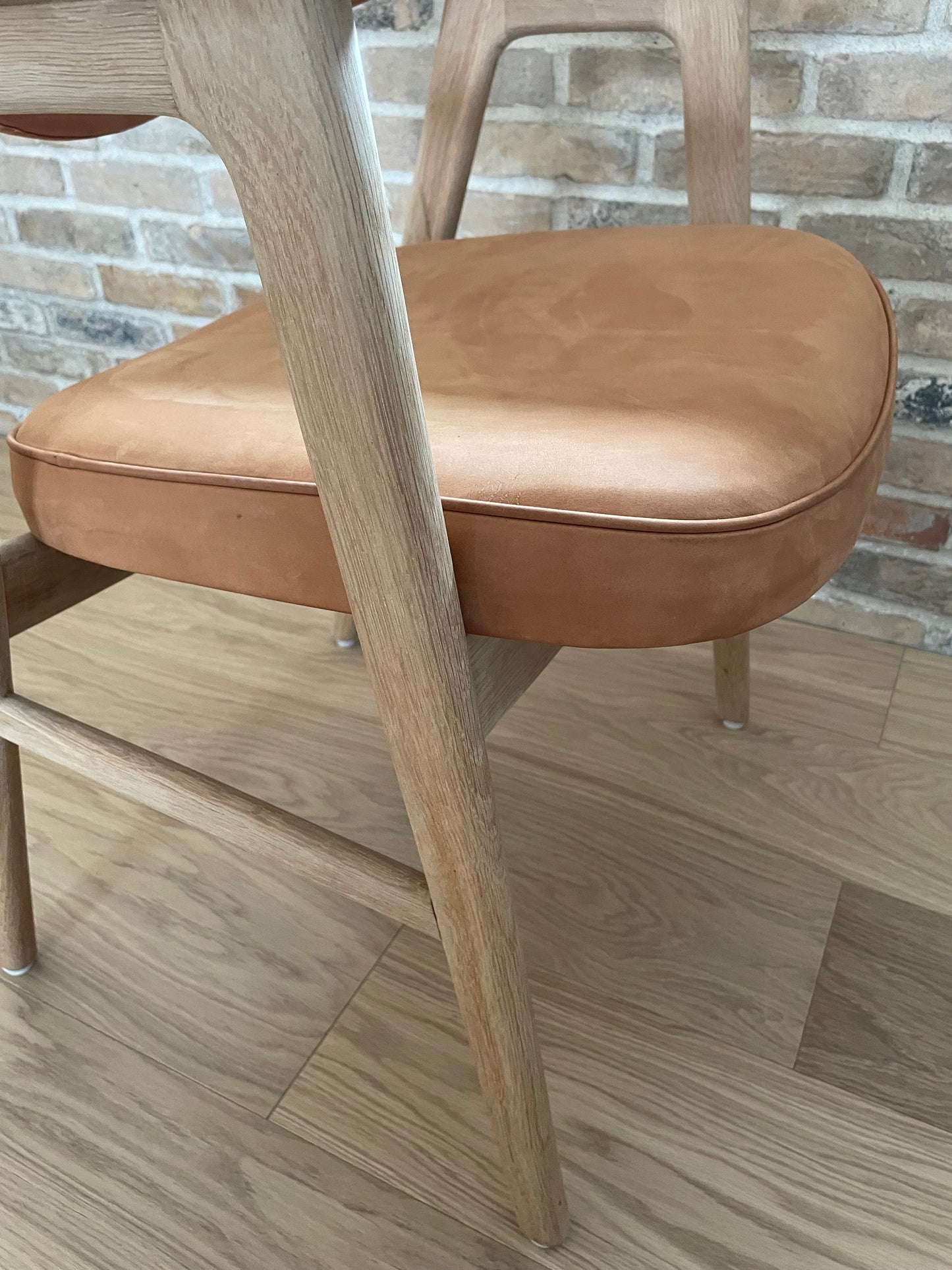 Upholstery of Erik Kirkegaard model 43 in Dunes leather from Sørensen