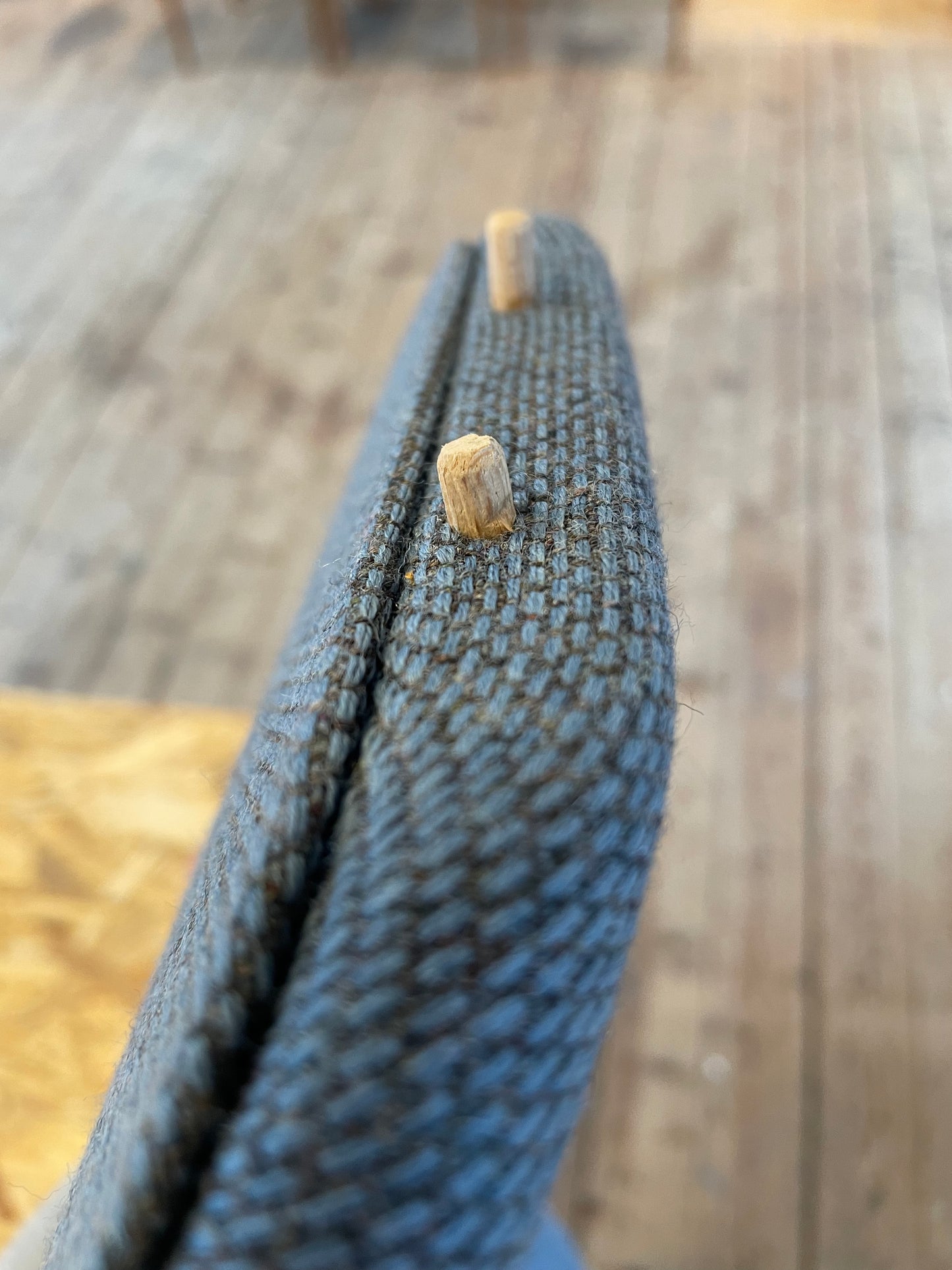 Ompolstring af Erik Buch model 49 i Re-Wool fra Kvadrat