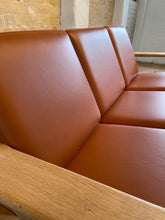 Indlæs billede til gallerivisning Hyndesæt til Wegner GE290 3-personers sofa i cognac-farvet semi-anilin læder fra CAMO