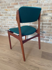 Ompolstring af Erik Buch model 49 i Steelcut Trio 3 fra Kvadrat