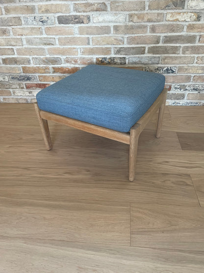 Cushion for Wegner GE290S stool in Remix from Kvadrat